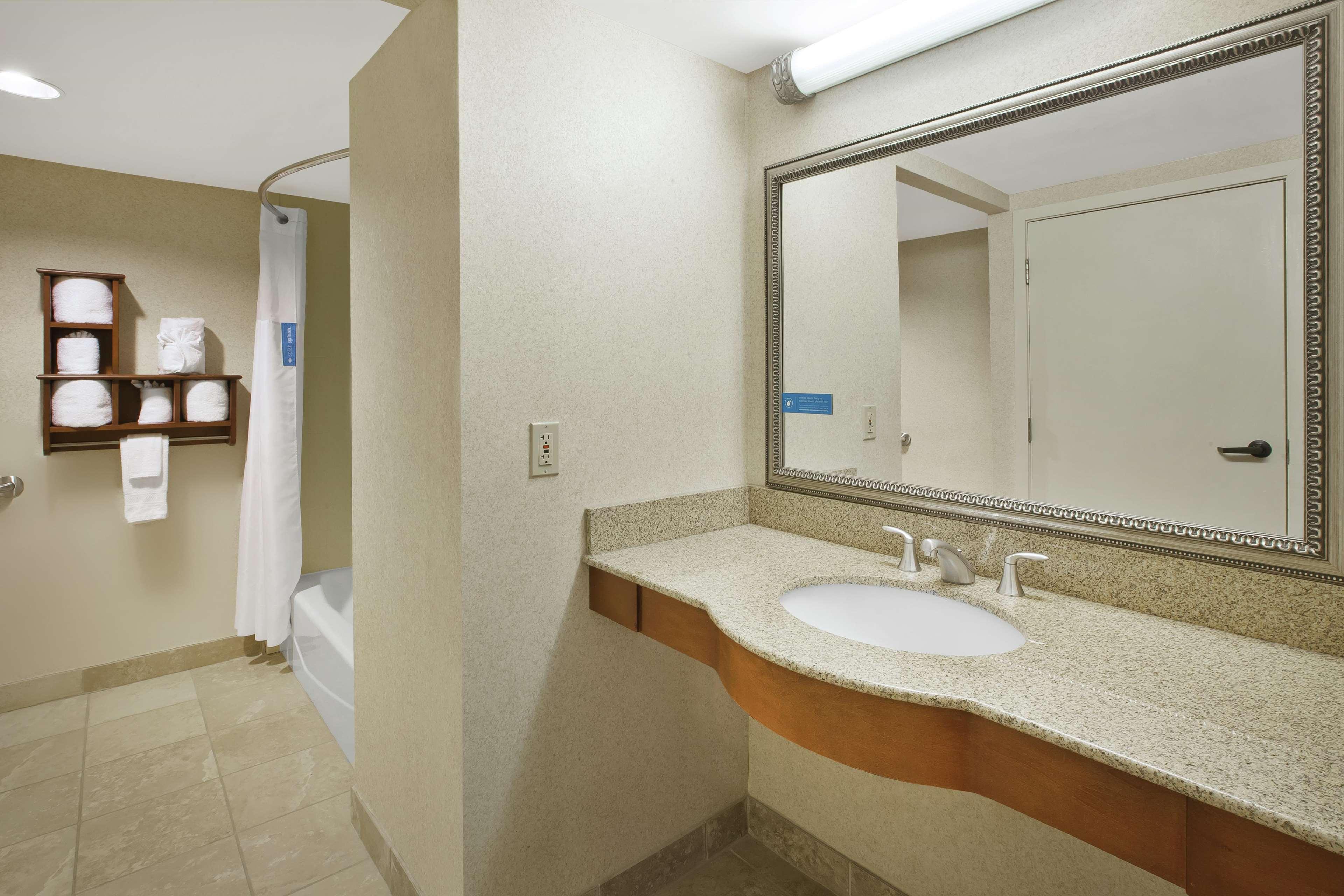 Hampton Inn Richmond-West Innsbrook Broad Meadows Exterior foto